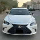 لكزس es 300h 2024