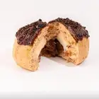 مقهى و معمل حلويات غربية للبيع