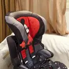 كرسي اطفال للسيارة
