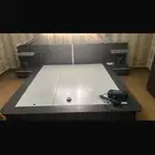 سرير مع 2 كومدينو