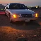 فورد جراند ماركيز للبيع نظيف