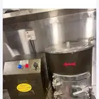 ثلاجه عرض كبيره ومقشره بطاطس اصليه