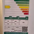 ثلاجة حجم وسط بحالة ممتازة