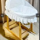 سرير اطفال خشبي