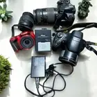 عدد ثلاث كاميرات الاولى Nikon  canon  sony