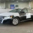 نيسان اليتما اسود استاندر 2025 لدى الفريدي