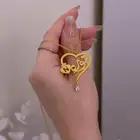 سلسال بالاسم مع الحرف شكل قلب