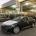 تويوتا كامري LE بنزين 2025 أبيض _ فضي _ أسود