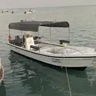 قارب للبيع