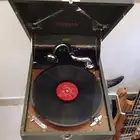 النوع  جرامافون يدوي (ميكانيكي) الموديل  NOVA إنتاج من منت