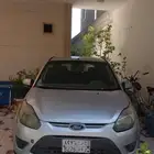 للبيع فورد فيجو 2012 . ماشية 195000 . استمارة منتيهية .