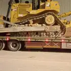 يوجد بلدوزر دي 9 ار للايجار الاسبوعي والشهري بالرياض