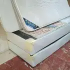 اثنين سرير للبيع