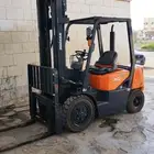 رافعه شوكيه ديزل 3 طن نظيف