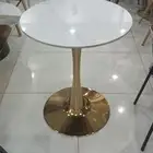 طاولات كافيه ذهبي