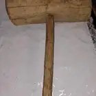 كابون قديم وثقيل من خشب الاثل