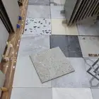 بلاط احواش واسطح ورخام وقيشاني وغيره