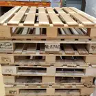 يوجد لدينا جميع انواع الطبالي الخشبية والبلاستيك