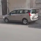 ..بيجو 5008 موديل 2015 ...جوال