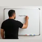 معلم لغة إنجليزية