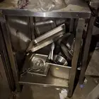 معدات مطعم وطاولات ستيل للبيع