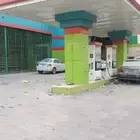 أرض للبيع مقام عليها محطة حي النسيم الغربي بتجاه خريص