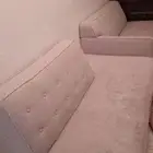 اربع قطع كنب   ثلاث كنابات رصاصيه واريكه وردي