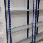 ارفف مستودعات بمقاسات مختلف