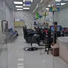 حلاق لتقبيل جوار الحرم المدني .. فرصة ذهبية