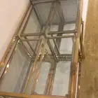 طاوله ومرايه للبيع
