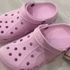 كروكس وردي crocs