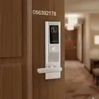 كوالين واقفال الفنادق والشقق المخدومه