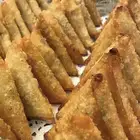 صواني وسنبوسه وايدامات