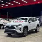 تويوتا راف فور XLE 4X4 بنزين نص فل 2025