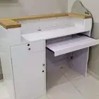 اثاث صالون نسائي سرير مكياج كراسي شعر مرايات