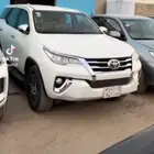 مجموعة سيارات للبيع