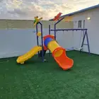 بارعون في تقديم المراجيح والجلسات البلاستيكية والحديدية