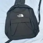 شنط مدرسيه