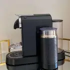مكينة نسبريسو سيتينر اند ميلك اسود