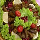 ورق عنب.. ورق ملفوف. كبة مقلية. تبولة.. شغل منزلي