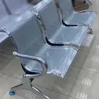 كراسي انتظار ثلاثي مكتب دولاب موجود