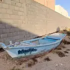 قارب للبيع