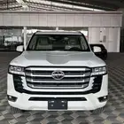 تويوتا لاندكروزر GXR3 بنزين 2025 اصفار
