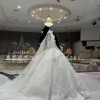 فستان عروس بملحقاته كاملة