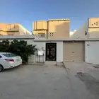 فيلا 357م في النرجس - عمرها 10 سنوات - درج صالة