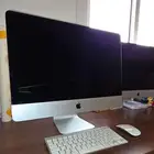 للبيع  iMac 21.5-inch   نظيف جدا  وبسعر ممتاز