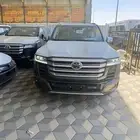 لاندكروزر VX هايبرد