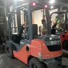 رافعه شوكية للايجار