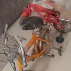 مكواة وكار سيت كرسي سيارة وسياكل للبيع