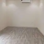 غرفة عزاب مكيفة للايجار بحي الرمال